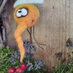Rüsselbrummer "Rangi" in gelb/orange Tönen