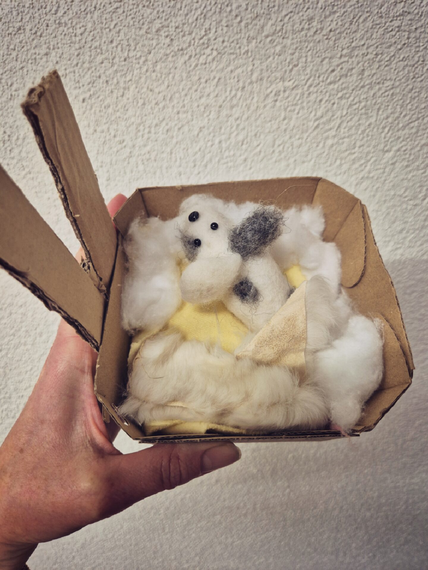 {"remix_data":[],"remix_entry_point":"challenges","source_tags":[],"origin":"unknown","total_draw_time":0,"total_draw_actions":0,"layers_used":0,"brushes_used":0,"photos_added":0,"total_editor_actions":{},"tools_used":{"effects":3},"is_sticker":false,"edited_since_last_sticker_save":true,"containsFTESticker":false}