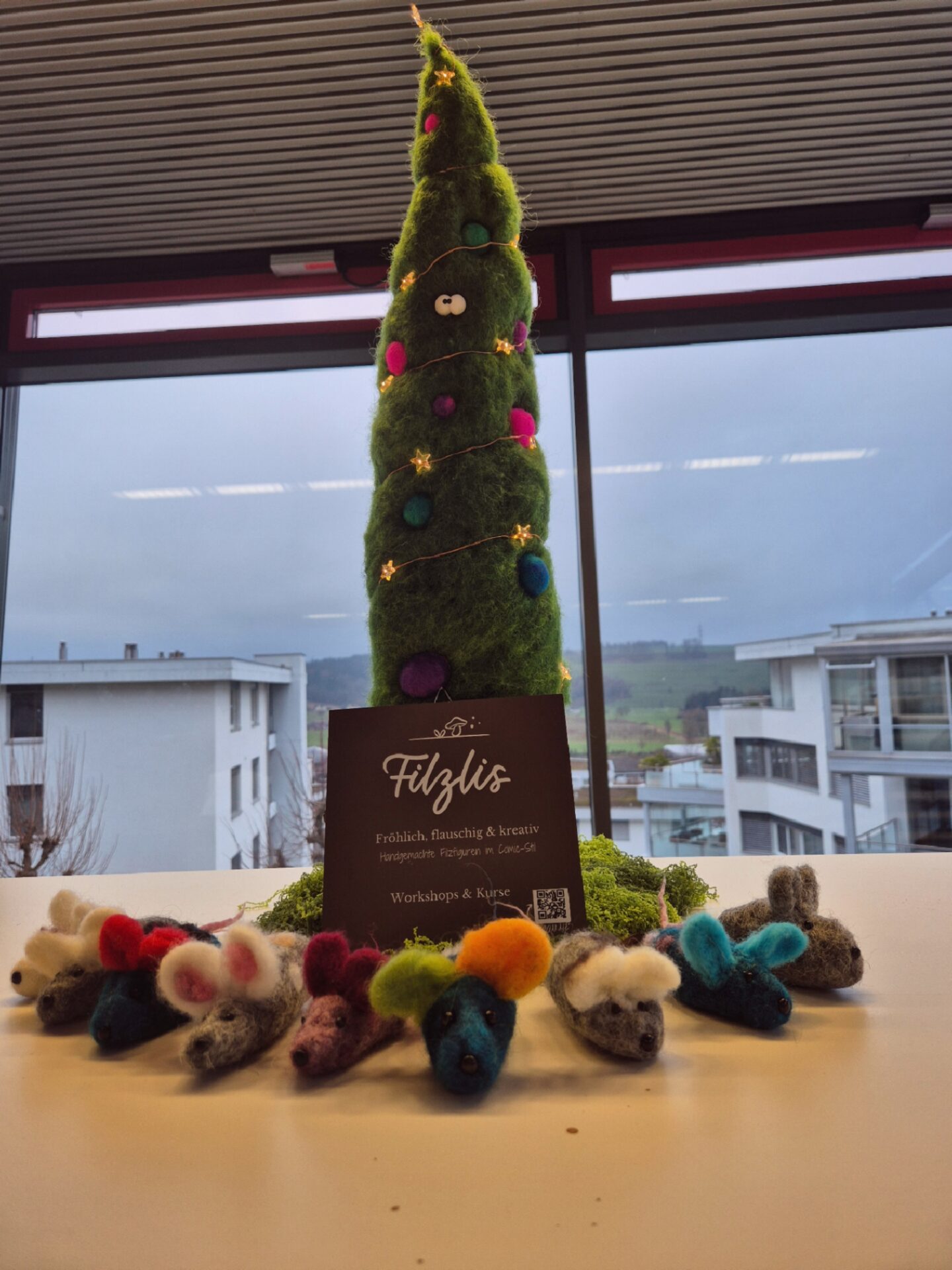 {"remix_data":[],"remix_entry_point":"challenges","source_tags":[],"origin":"unknown","total_draw_time":0,"total_draw_actions":0,"layers_used":0,"brushes_used":0,"photos_added":0,"total_editor_actions":{},"tools_used":{"effects":3},"is_sticker":false,"edited_since_last_sticker_save":true,"containsFTESticker":false}