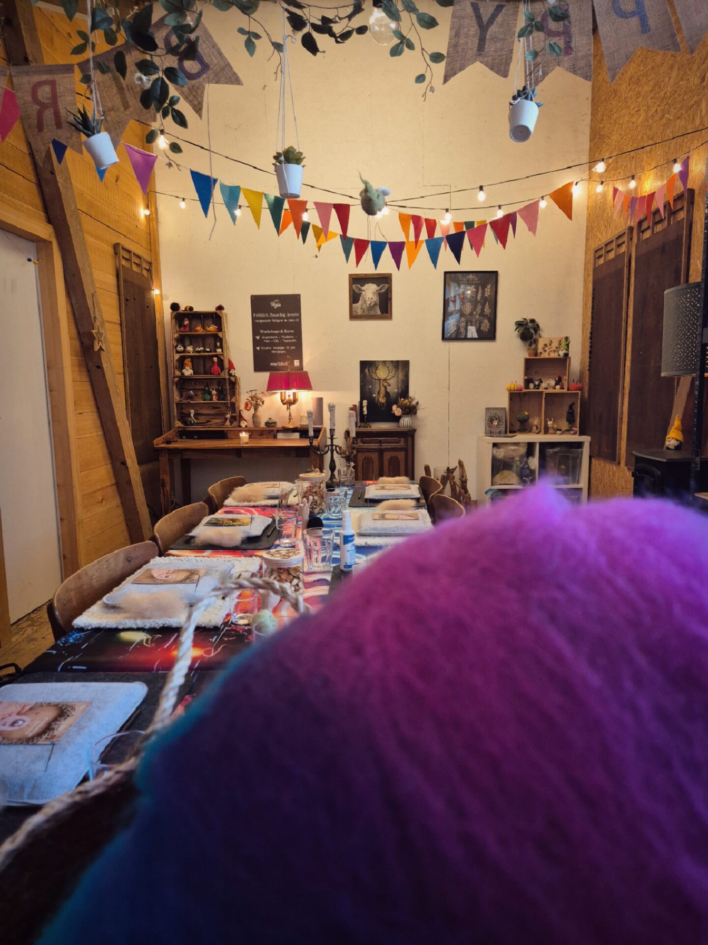 {"remix_data":[],"remix_entry_point":"challenges","source_tags":[],"origin":"unknown","total_draw_time":0,"total_draw_actions":0,"layers_used":0,"brushes_used":0,"photos_added":0,"total_editor_actions":{},"tools_used":{"effects":3},"is_sticker":false,"edited_since_last_sticker_save":true,"containsFTESticker":false}